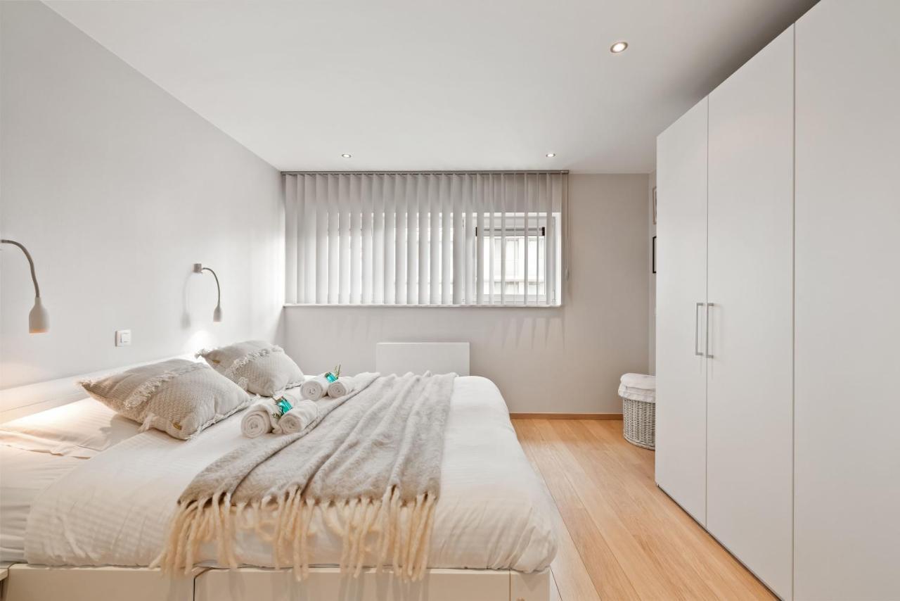 Modern Located At The Center Of Apartment Ostend