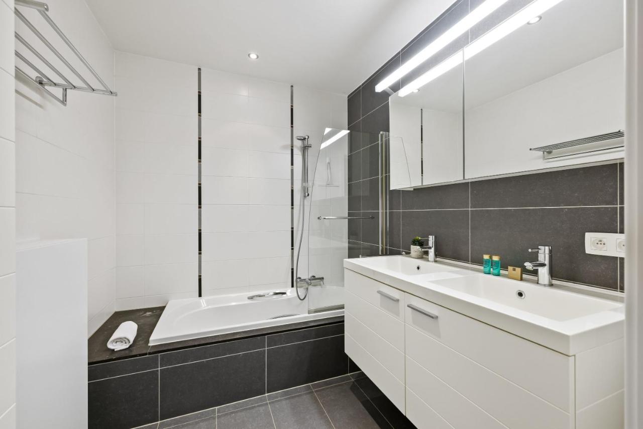 Apartment Modern Located At The Center Of *